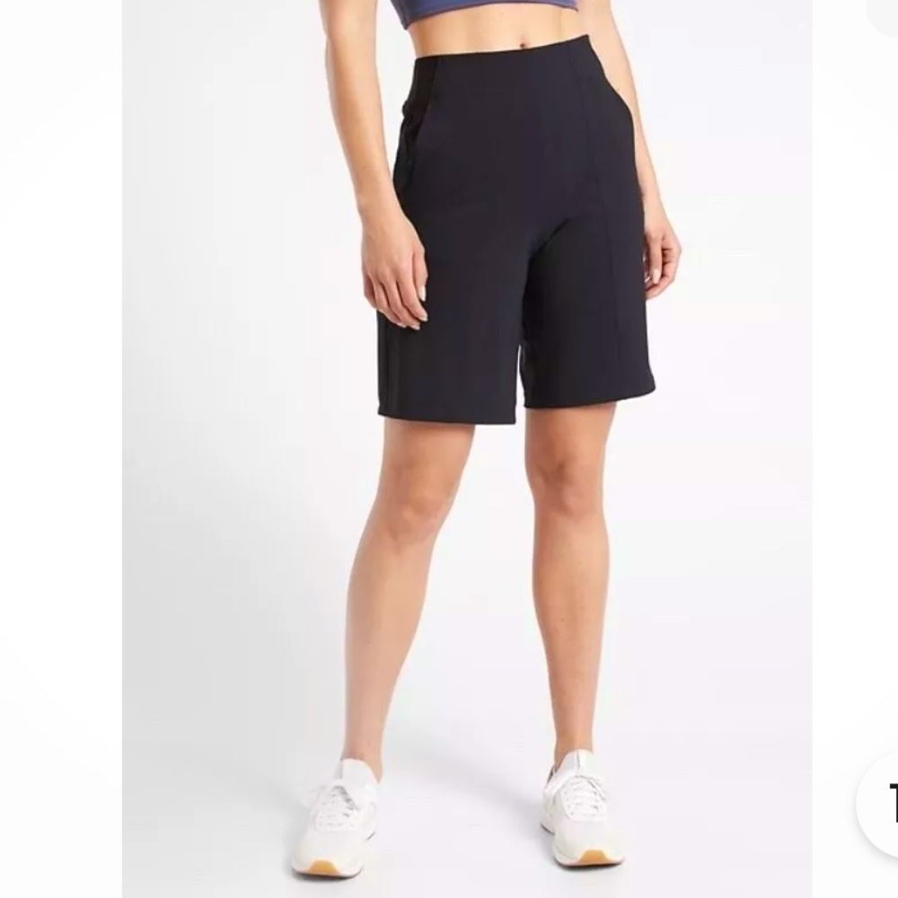 NWT ATHLETA Cosmic Bermuda shorts in black size 14